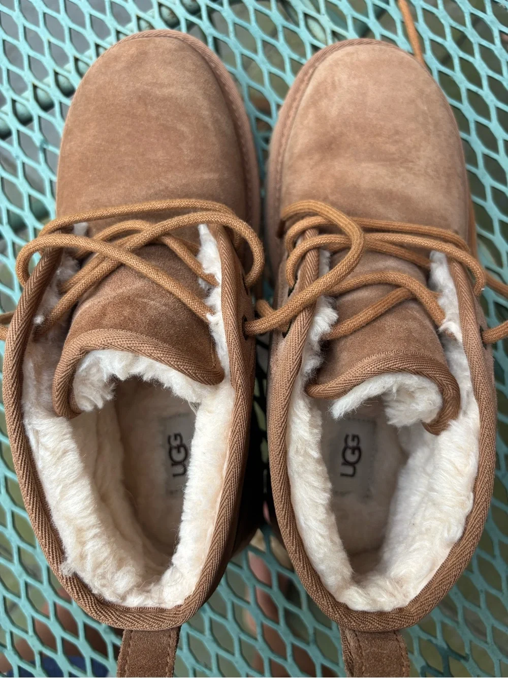 NWOB UGG Neumel Boots Chestnut Brown Suede women  size 9